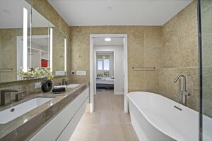 1704-7435 Cambie Street